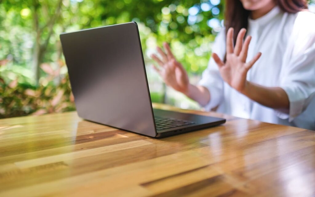 Warning about Kopmatelatv